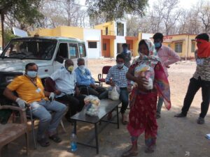 कोरोना किट वाटप